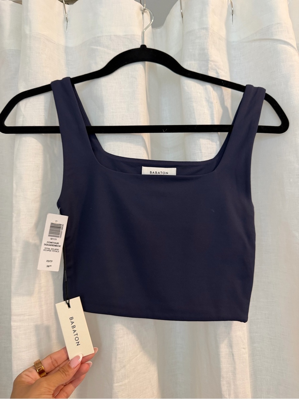Babaton Contour Squareneck Croptop